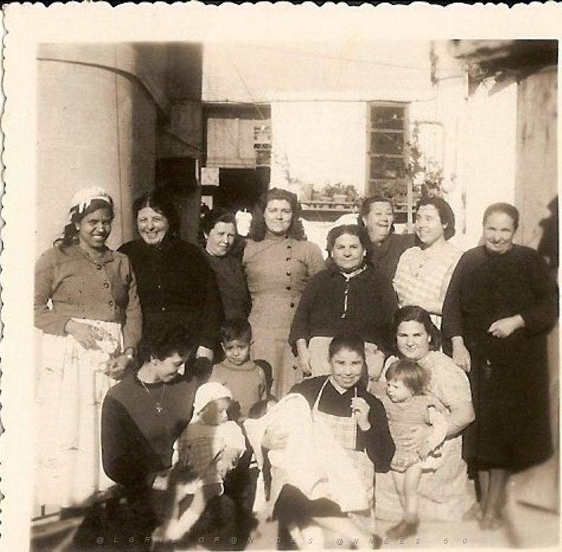 ORAN LES VOISINS DU 2 PLACE DE CARTEAUX 002.JPG